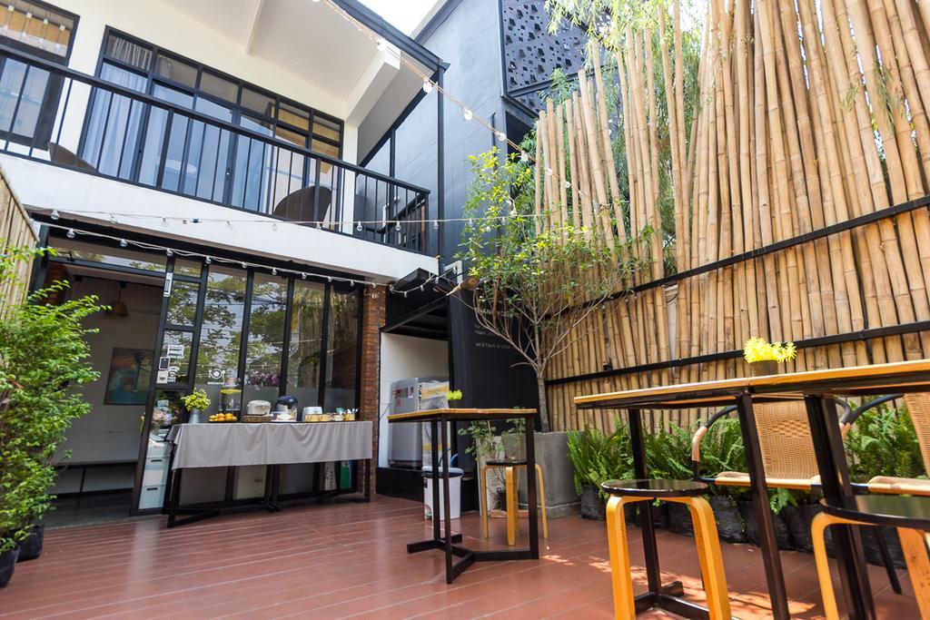 Z'S Hostel At Tha Phae Gate Chiang Mai Exterior photo