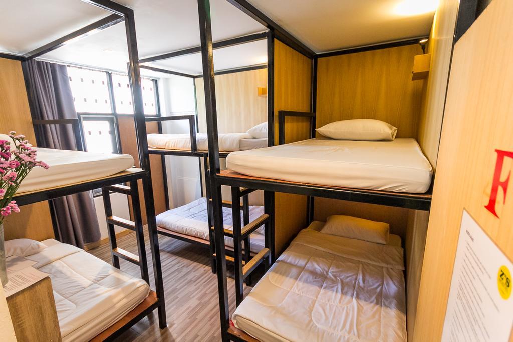 Z'S Hostel At Tha Phae Gate Chiang Mai Exterior photo