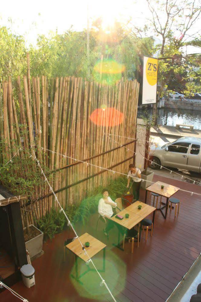 Z'S Hostel At Tha Phae Gate Chiang Mai Exterior photo